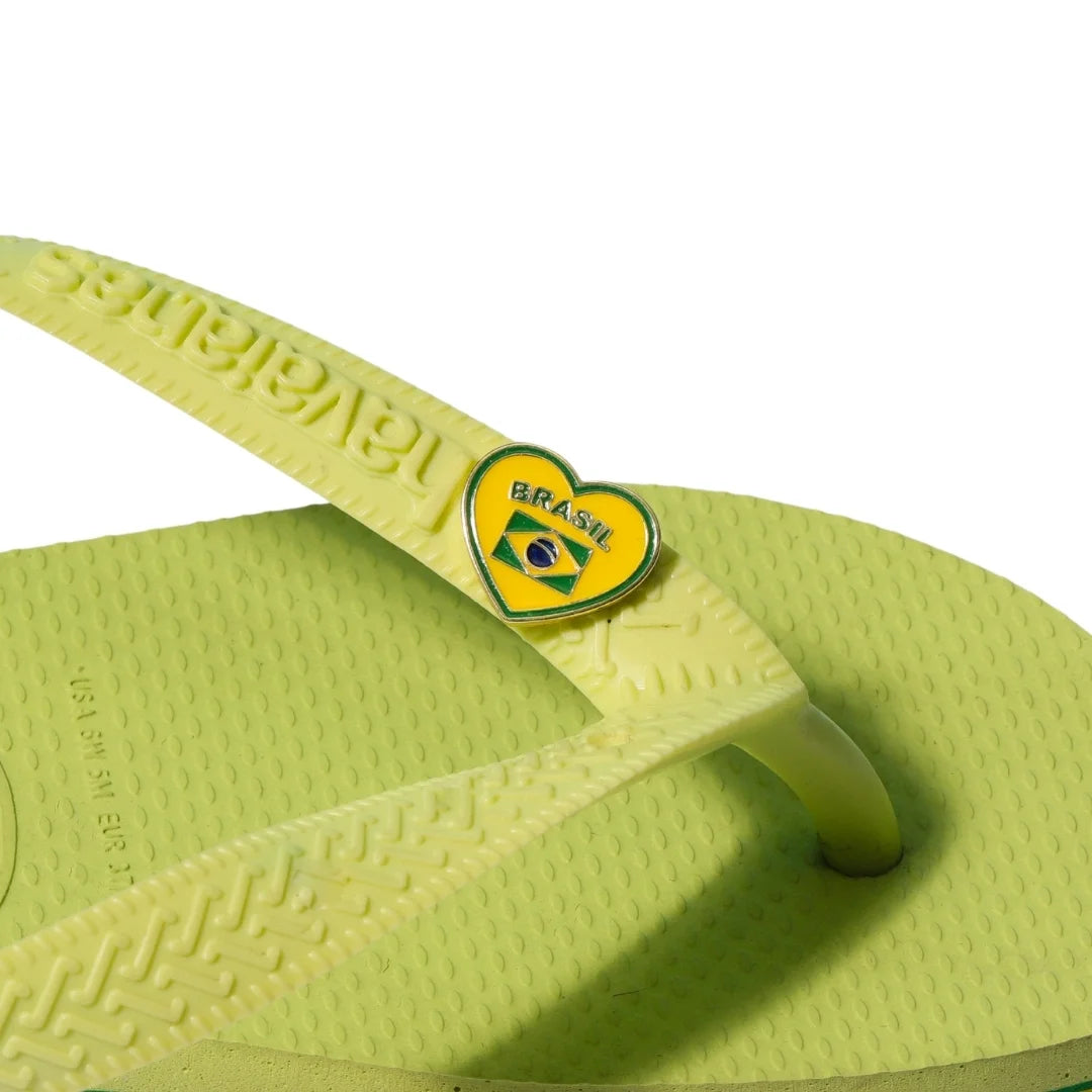 Acessórios Chinelos - Pin Coração do Brasil